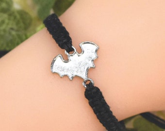 Flying Bat Hemp Bracelet – Adjustable Gothic Jewelry