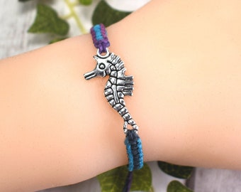 Seahorse Bracelet for Men or Women - Adjustable Hemp Beachy Jewelry - Ocean Lover Gift - Bracelets for Summer and the Beach - English Ivy