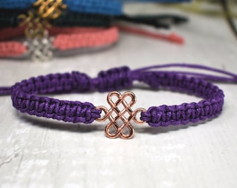 Pulsera de nudo celta pequeño para hombres o mujeres - Pulsera ajustable con dijes de cáñamo - Regalos de joyería irlandesa - Oro rosa, plata, bronce - Hecha a mano
