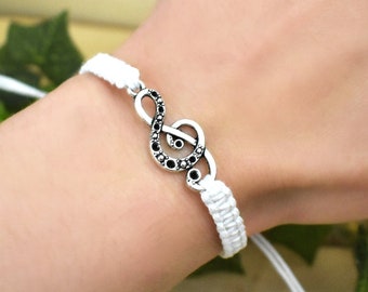 Treble Clef Hemp Bracelet for Men or Women - Adjustable Music Jewelry Gifts for Musicians and Music Lovers - Macrame String Bracelet