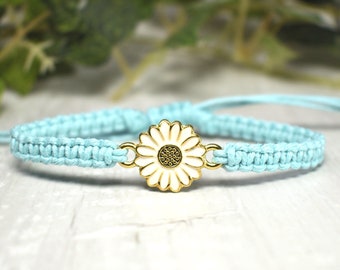 Pulsera de flor de margarita - pulsera de cuerda de cáñamo ajustable para ella- joyería hippie, regalos de jardinería y floristería - margaritas blancas o amarillas, mujeres