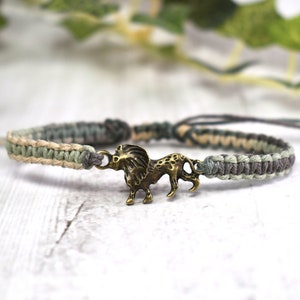 Löwe Armband - Leo Sternzeichen Schmuck - verstellbares Hanf Armband - Juli August Geburtstagsgeschenk für Männer oder Frauen, afrikanischer Dschungel Schmuck