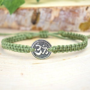 Om Meditation Bracelet for Men or Women - Adjustable Hemp Jewelry for Hindu, Buddhist, Yoga - The English Ivy