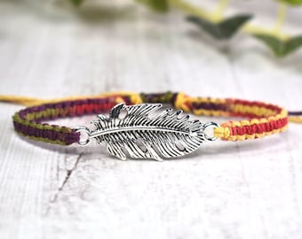 Feather Bracelet - Adjustable Hemp Jewelry - Silver Feather Accessories - Bird Boho Gift for Women Girlfriend Daughter, Bohemian English Ivy