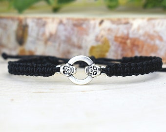 Skull Circle Bracelet - Adjustable Hemp Bracelet for Men or Women, Skulls Skeleton Dia De Los Muertos Day of the Dead Halloween Goth Jewelry