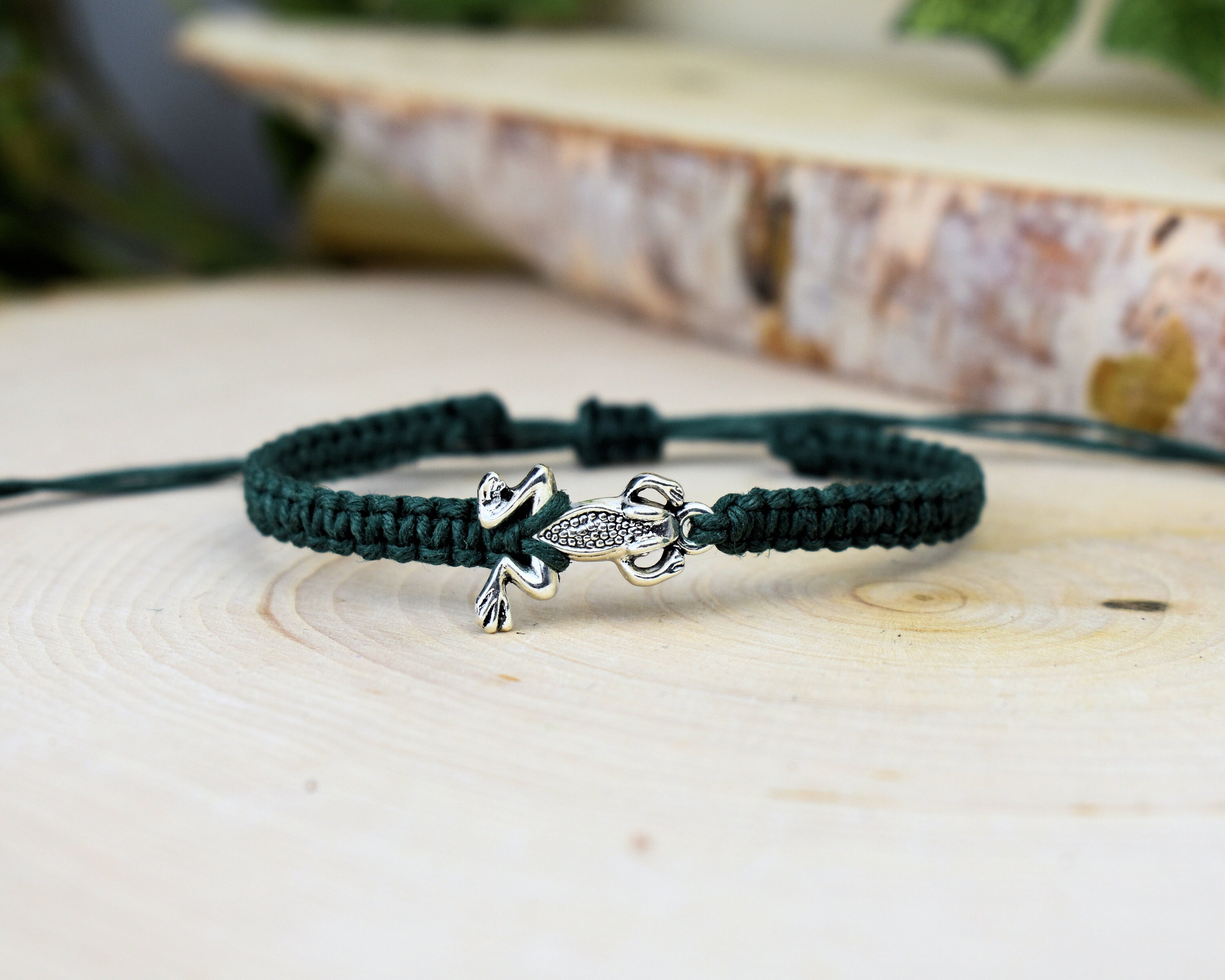 Frog Bracelet - Adjustable Hemp Jewelry - Frog Gifts - Accessories fo…