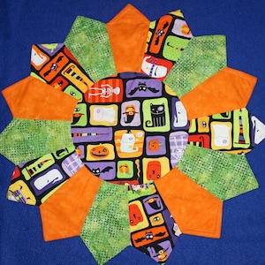 Halloween Large Quilted Centerpiece ,Table Topper, Candle Mat Trivet, Home Decor, Table Centerpiece Ghosts and Goblins