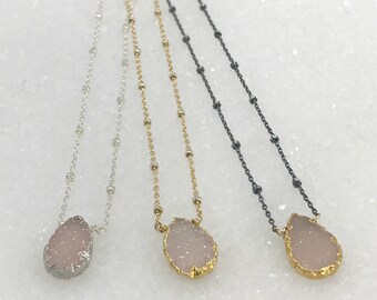 Pendentif Rose Druzy Collier Boho Collier Délicat Layering Collier Demoiselle d’honneur Collier Cadeau pour Son Collier En Pierres Précieuses Collier Minimaliste Collier