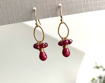 Boucles d’oreilles Rubis Juillet Pierre de naissance Rubis Bijoux Délicates Boucles d’oreilles Pierre de naissance Boucles d’oreilles Simples Boucles d’oreilles Cluster Boucles d’oreilles Teardrop Boucles d’oreilles