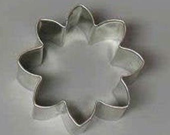 Fast Shipping!!! 2.25” Mini Daisy Flower Cookie Cutter, flower Cookie Cutter, Cookie Cutter, Fondant Cutter.