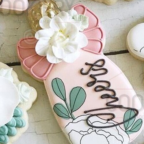 FAST SHIPPING Champagne Bottle With Bow Cutter Cookie Etsy