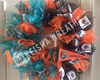 House Divided Wreath (Atlanta Falcons & Miami Dolphins)