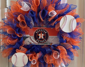 Houston Astro’s Deco Mesh Wreath