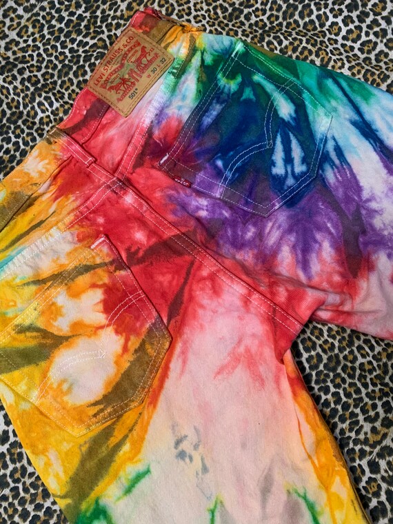 leeburgart Tie Dye Levi s 30x32