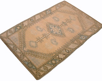 2.5x3.10 Vintage Turkish Oushak 100% wool hand-knotted geometric area rug 1960s