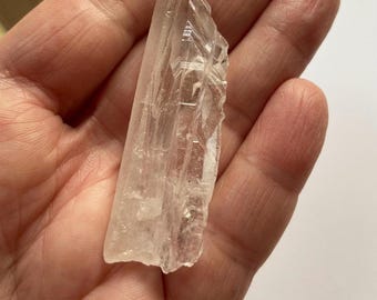 Aura Quartz Rough Point. Quartz Aura Rough Point. Aura Quartz Points. Aura Quartz
