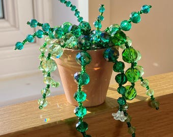 ビーズで飾った水仙の花、植物の装飾、花束、ビーズで飾った花、ビーズ