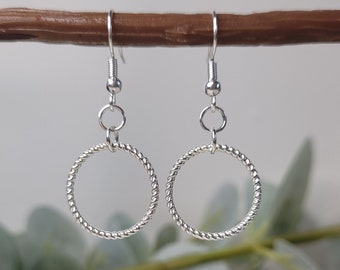 Twisted circle charm drop earrings - silver plated - geometric shape - lightweight earrings - textured metal - boho - contemporary - simple