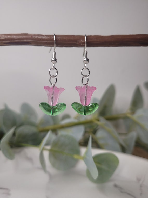 送料無料チューリップドロップイヤリング チューリップドロップ ドロップピアス&frasl;オリーブ - ショップ liang-hua