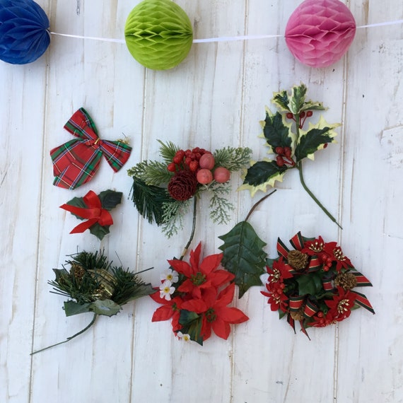 Bundle Vintage Christmas Table Decoration Holly Berries Cones Wreath Craft Crackers Decorations Up Cycle Craft