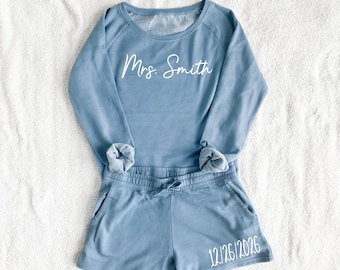 Mrs. Pajama Set, Personalized Bride Pajamas, Bridal Pjs, Mrs. Set, Bridal Shower Gift, Engagement Gift, Honeymoon set, Bride Lounge Set