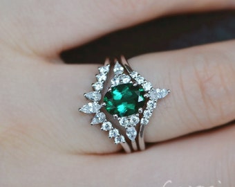 Oval Lab Created Emerald Ring Set/Silver 1.3ct Emerald Engagement Ring/May Birthstone Ring/Silver Stacking 3 Ring Set