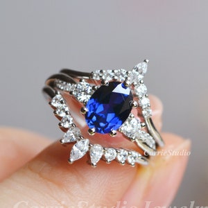Vintage Blue Sapphire Ring Set/Silver 3 Ring Set/Oval Blue Sapphire Engagement Ring Set/Blue Gemstone Anniversary Ring Gift