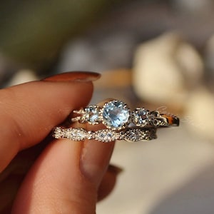 Vintage Aquamarine Ring Set - 3 Stone Cluster Engagement Ring- Anniversary Ring Gift for Women - Light Blue Stone Ring - Two Ring Set