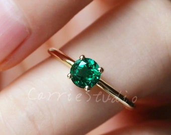 Delicate Emerald Ring/Solid 14K Gold Emerald Engagement Ring/Promise Ring/Round Cut Green Gemstone Ring/MayBirthstone/Pinky Ring