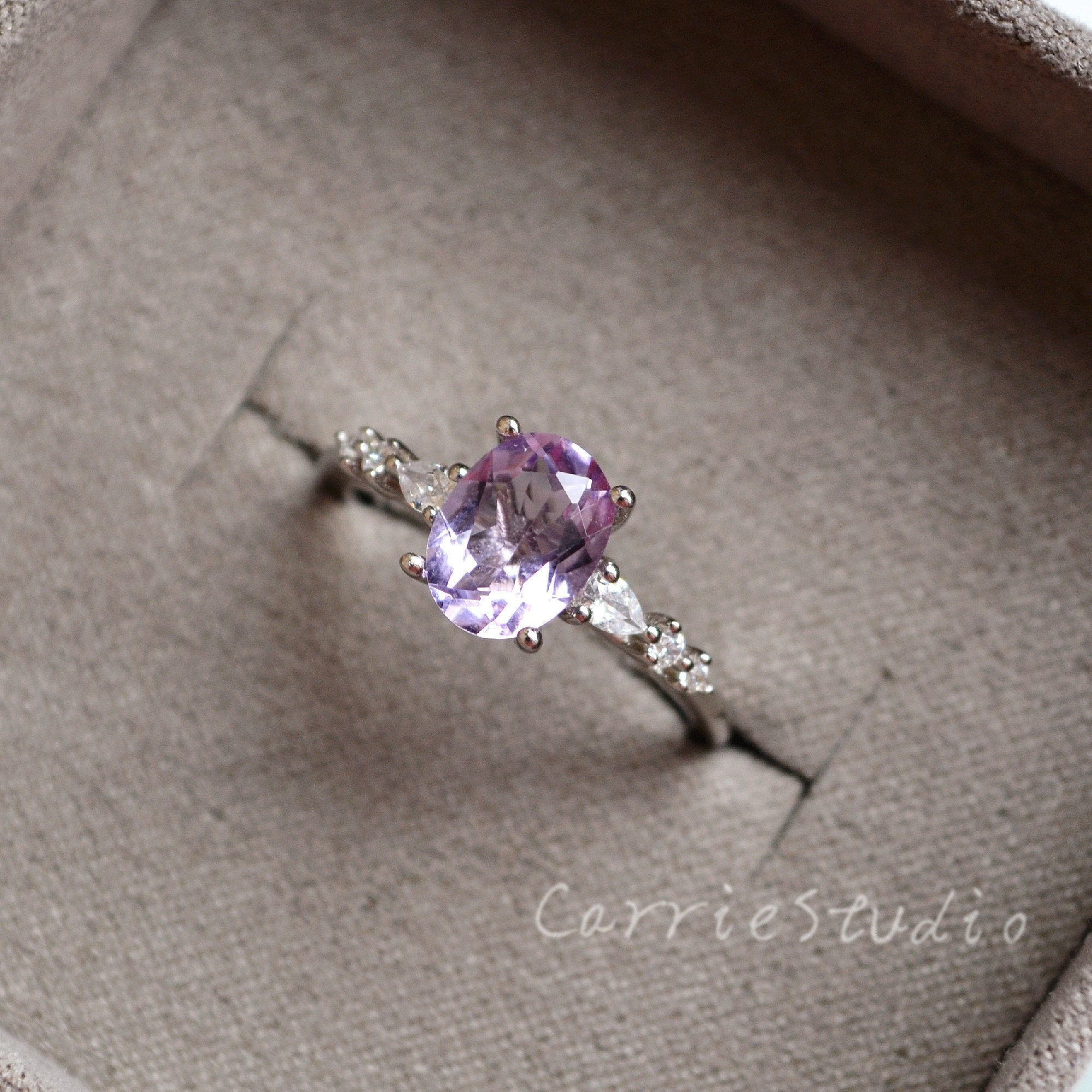 Light online amethyst ring