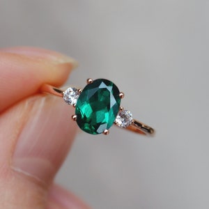 Solid 14K Gold Emerald Ring/Emerald Engagement Ring/Green Gemstone Ring