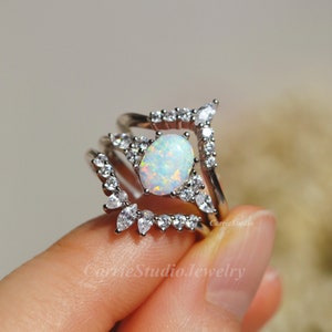 Oval Opal 3 Ring Set/silver White Opal Engagement Ring Set/opal Jewelry ...