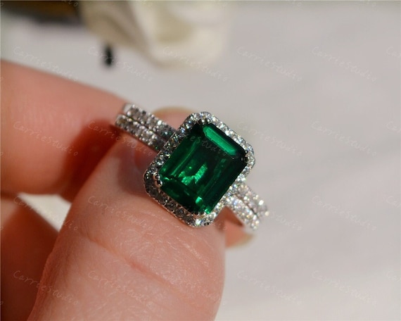 Etsy emerald ring deals