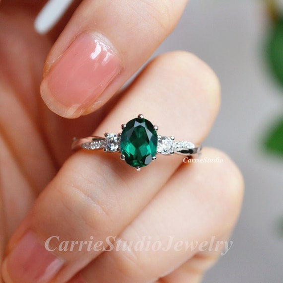 Dainty Natural Emerald Engagement Rings For Mother Scalloped Band 5mm Round  Floral