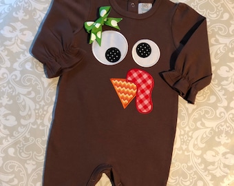 Applique kalkoen gezicht ruches romper, baby meisje thanksgiving outfit, eerste thanksgiving outfit voor baby meisje, bruine ruche been romper