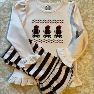 Faux smocked gingerbread girl ruffle shirt with ruffle leggings, Christmas outfit for girls, gingerbread girl ruffle tee, smocked christmas