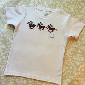traje de carreras de caballos monograma para niños, camiseta de derby de caballos, traje de cumpleaños de carrera de caballos, traje monograma de jinete de caballos para niño pequeño, camisa de caballo imagen 7