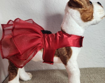 Elegant Dog Dress for Pet Parties - Christmas Attire for Stylish Red Dress Enthusiasts