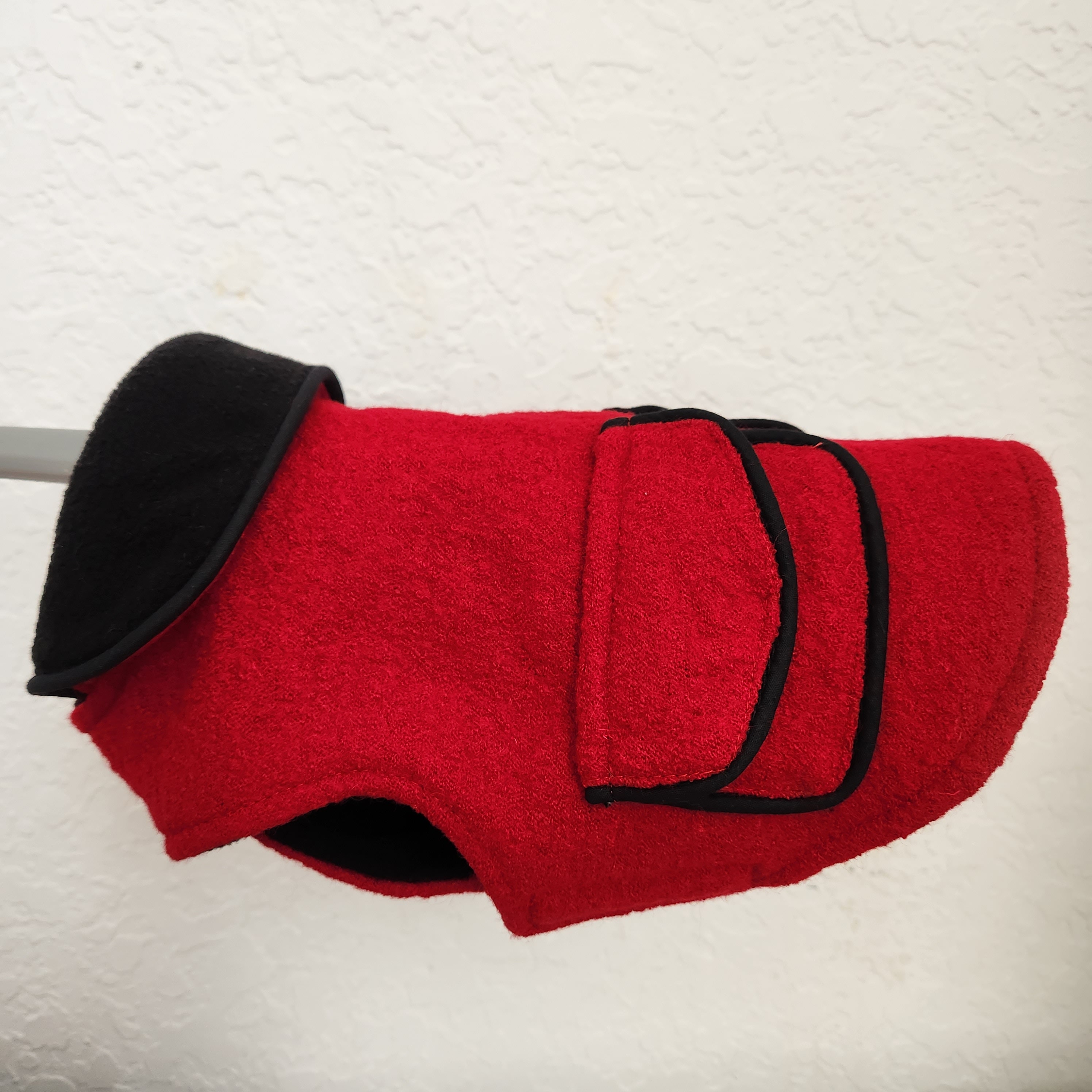 Red x Black Bulldog Adult Sweatshirt