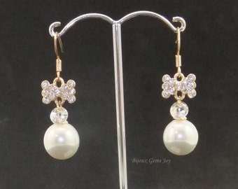 Pearl Drop Earrings, Rhinestone Earrings, Classic Earrings, Pearl and Bows Earrings, Glass Earrings, Swinging Earrings, Brass Earrings