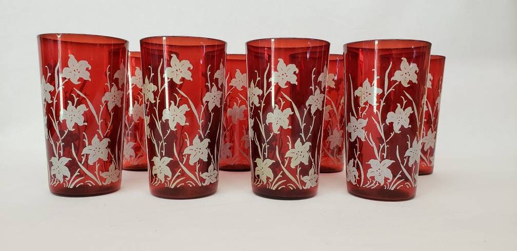 Set of 8 Mid-Century Anchor Hocking Royal Ruby Red Glasses with White Tiger Lily Flowers