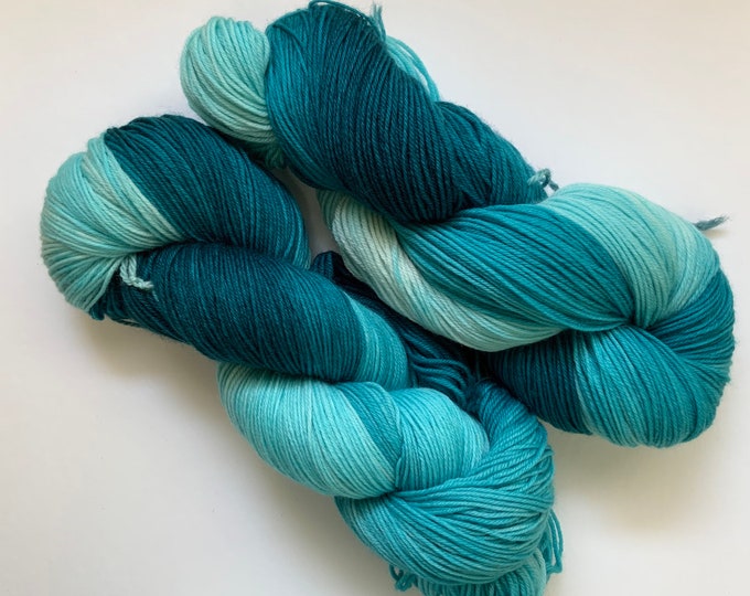 Superwash Merino/Cashmere Yarn - Turquoise Blue - Fingering Weight - Hand dyed