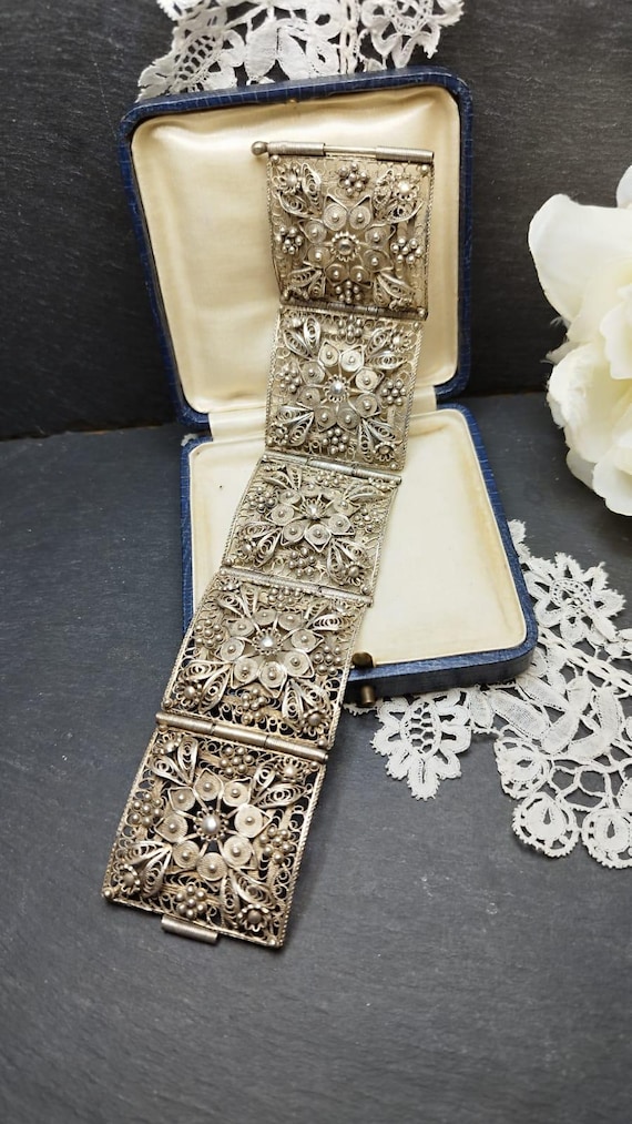 Vintage Silver Filigree Bracelet Floral Jewel 1920s Romantic Gift