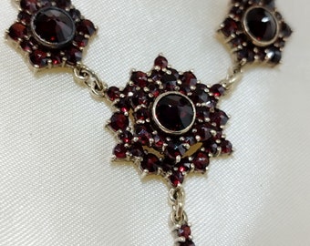Bohemian Garnet Necklace Antique Victorian Silver Jewelry Rose Cut Garnet Vintage Precious Vintage Bohemian Gemstones Pendants
