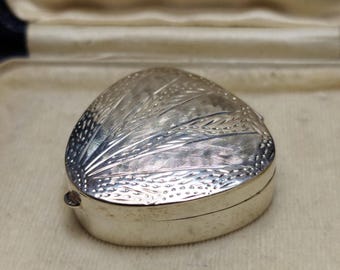 Shell Romantic Vintage Pill Box Romantic Shell Gift