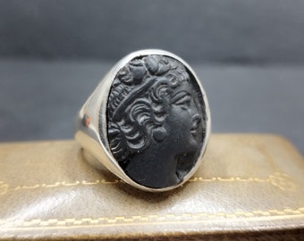 Cameo Lava Stone bague argent antique Cameo Lava sceau noir bijoux Grand Tour Italie collection rare tête de gladiateur camée