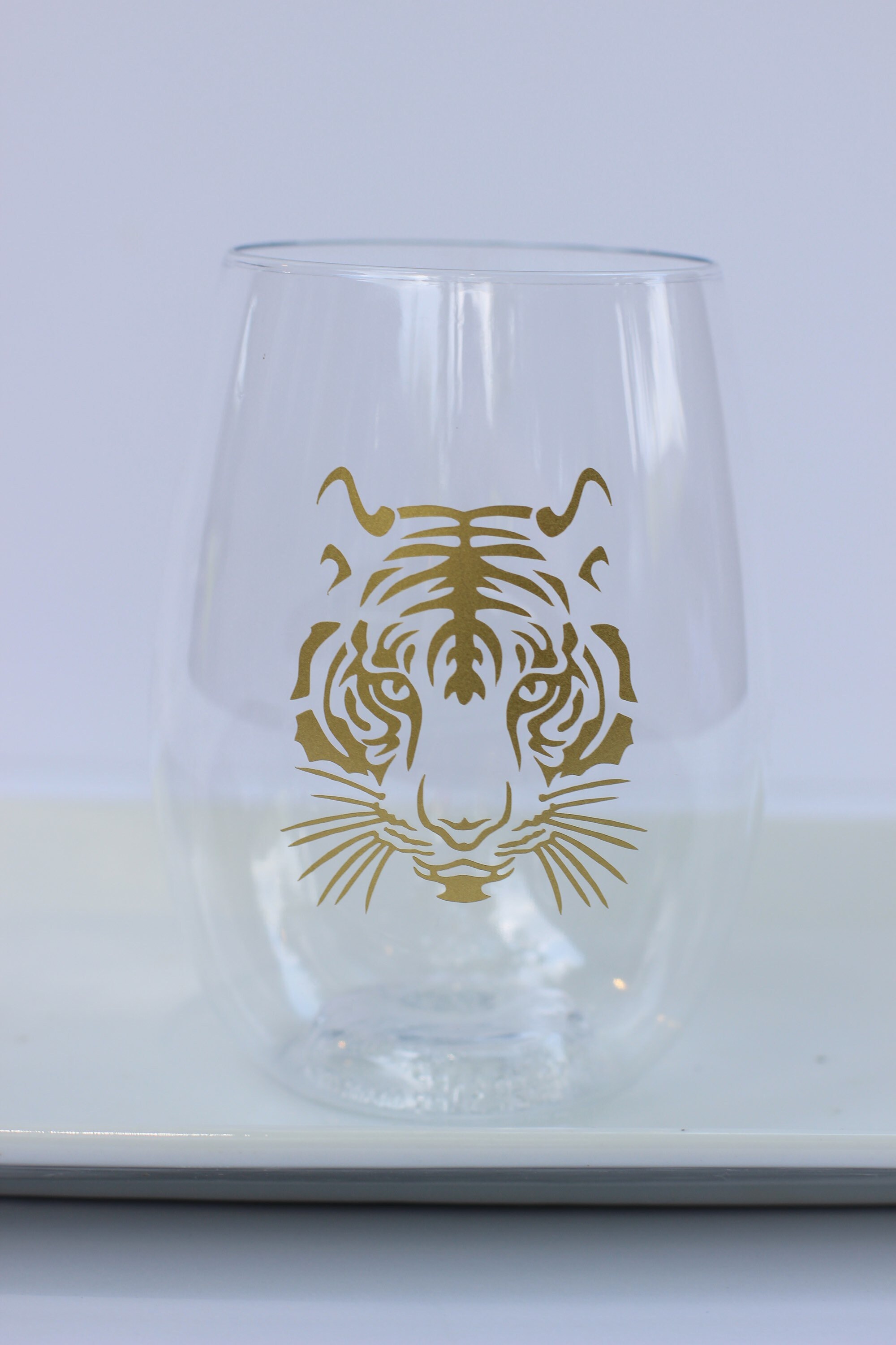 Tiger head wine glass in transparent glass