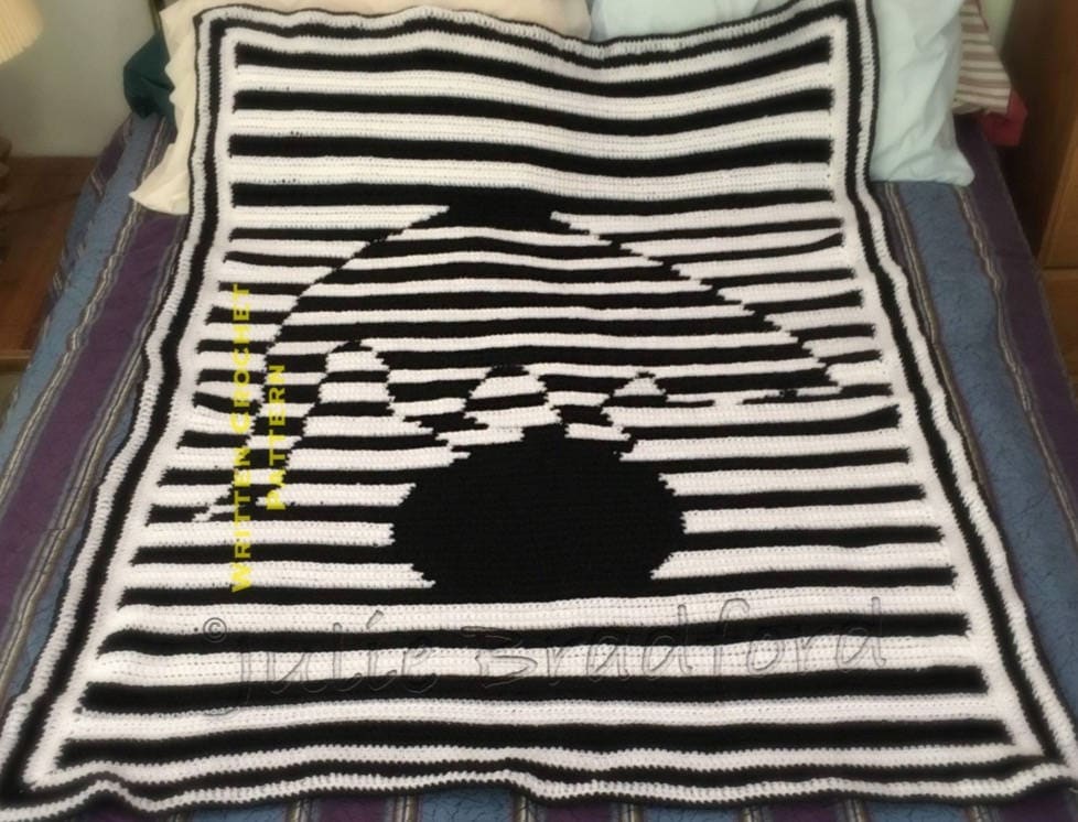 30 Cat Blanket Crochet Patterns: Cozy, Graphic, and Granny-Square Designs 26 Cat Optical Illusion Afghan Crochet Pattern