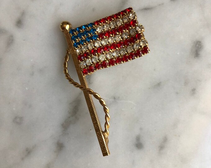 Vintage American Flag Brooch, USA Flag Brooch, 90's Brooch, 90's Pin