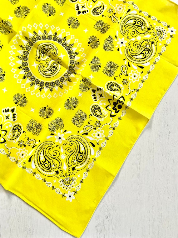 Bright yellow bandana. Vintage bandana from the 1… - image 5